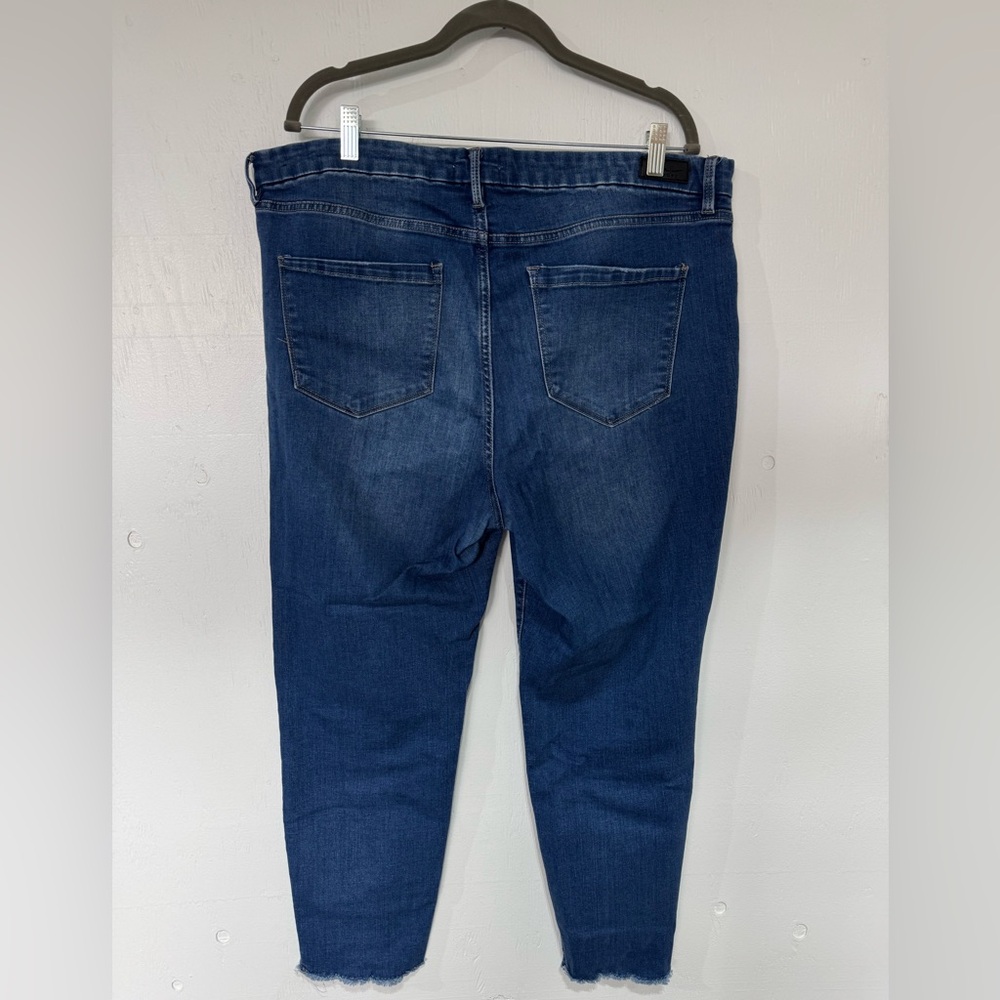 Nicole Miller SoHo high rise ankle skinny jeans frayed hem - Picture 2 of 4
